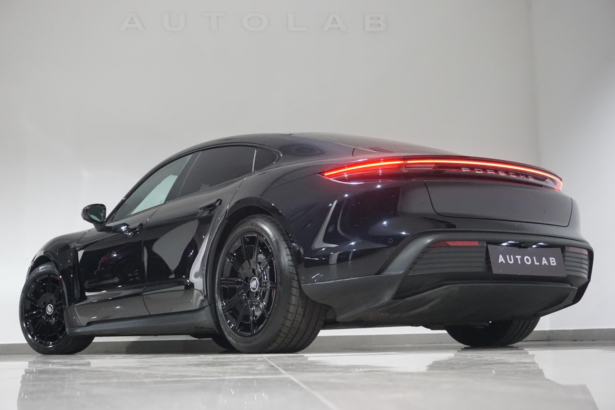 Porsche Taycan Performance Plus 93.4kWh 4S Auto 4WD 4dr (11kW Charger)